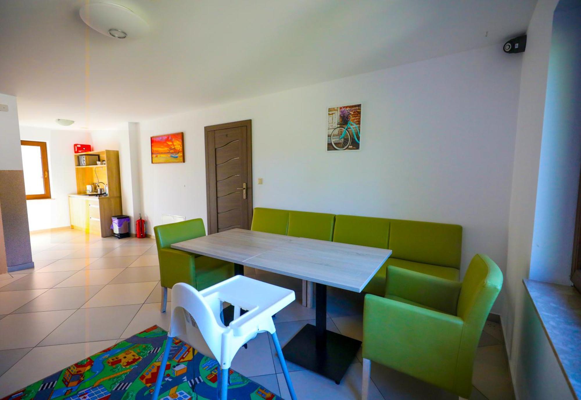 Holiapart Stenga - Przy Lesie, Taras, Plac Zabaw, Grill *